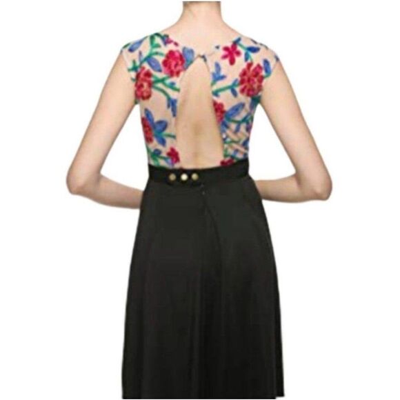 Acevog size L embroidered top blue knit skirt. - Picture 3 of 10